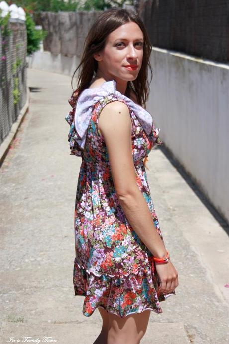 VANE FLOWERS VANE FLOWERS 4 4