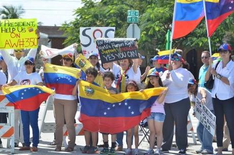 Venezolanos protestan en U.S. contra Maduro