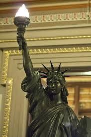 La desconocida Estatua de la Libertad de Barcelona La desconocida Estatua de la Libertad de Barcelona