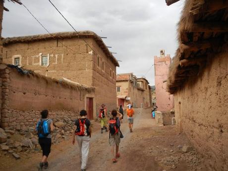 De Timmit a Iskattafene. Aldeas del Valle Aït Bouguemez. Marruecos
