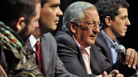 FELLNER ES PRESIDENTE DEL PJ, MASSA Y DE LA SOTA SALIERON A PEGARLE