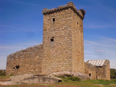 Colaboraciones de Extremadura, caminos de cultura: Castillo del Cachorro, en Torreorgaz, en la Lista Roja del Patrimonio