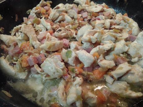 Canelones de pollo paté y jamón