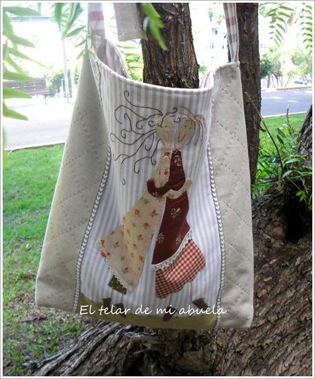 BOLSO Y MONEDEROS con diseño de Anni Downs.