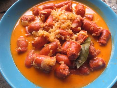 Salchichas con puré de patata