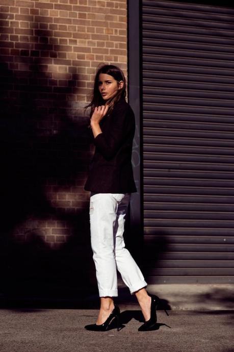 WHITE JEANS AS A SPRING 2014 TREND