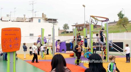 Onda abre un nuevo parque infantil en la calle Cristo Obrero que incluye juegos adaptados para niños con alguna discapacidad