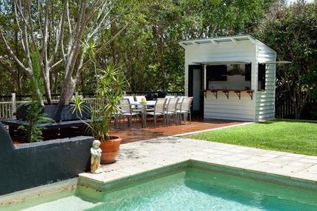 Casa de Madera en Blanco y Negro