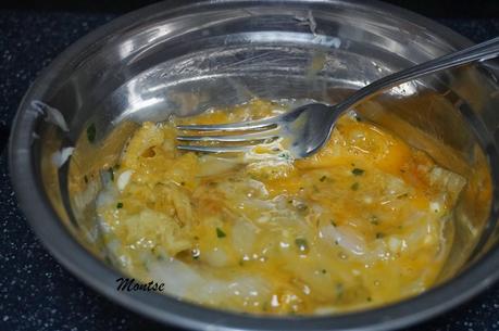 Pimientos rellenos de revuelto de bacalao y patatas chips