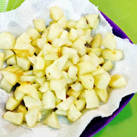 RECETAS. Pechuga de pollo con sopa de cebolla y nata.