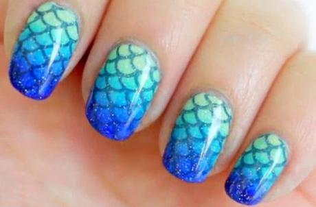 blue-gradient-mermaid-nail-art-tutorial
