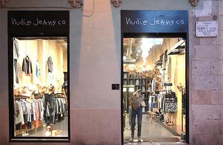 Susana Piquer muestra “la desnuda verdad de los vaqueros” en su montaje para Nudie Jeans Barcelona. 18 nudie jeans