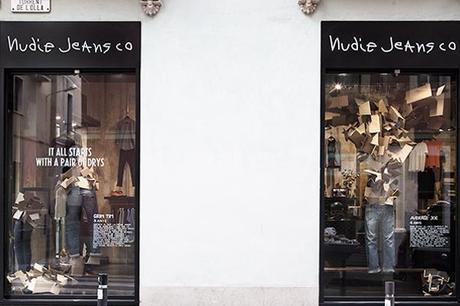Susana Piquer muestra “la desnuda verdad de los vaqueros” en su montaje para Nudie Jeans Barcelona. 19 nudie jeans