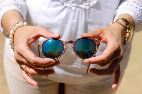 Round glasses at spring