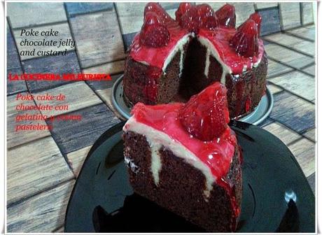 Poke Cake chocolate jelly and custard/ Poke Cake de gelatina y crema pastelera