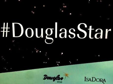 Douglas busca su nueva imagen y tú puedes convertirte en su nueva estrella.
