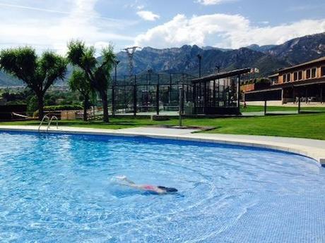 Piscina de verano Berga Resort