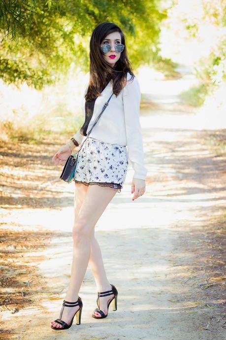 Floral Lace White And Black Shorts
