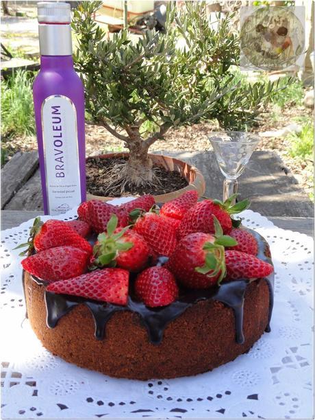 TARTA DE MASCARPONE, CHOCOLATE AL AOVE Y FRESAS