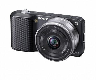 Lo has visto triunfar en tardes a sangre y fuego. ¿Serías capaz de reconocerlo? Sony NEX le ha dado una cámara y os desafía a que lo descubráis.