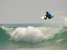 Kelly gana Trestles lidera ranking