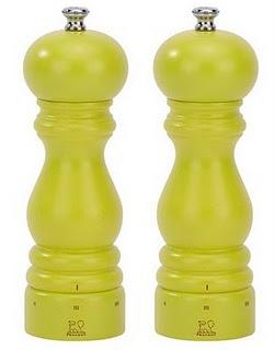 Peugeot pinta a Paris de colores