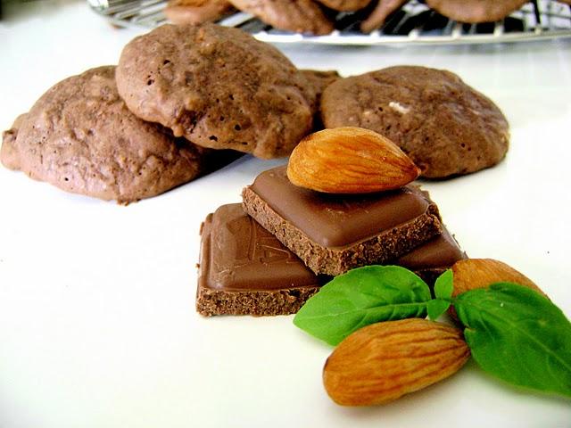 GALLETAS DE CHOCOLATE Y ALMENDRAS