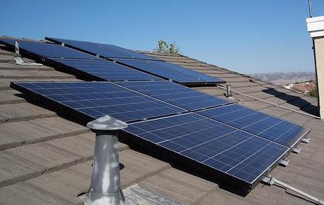Sharp supera a Spectrolab fabricando los paneles solares más eficientes