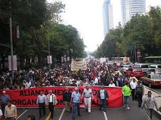 Ebrard defrauda a ciudadanos y ADO no es la solución, es una imposición, afirman transportistas