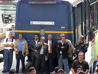 Ebrard defrauda a ciudadanos y ADO no es la solución, es una imposición, afirman transportistas