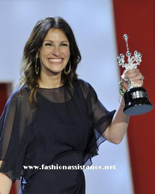 Julia Roberts, recibe emocionada el Pemio Donostia