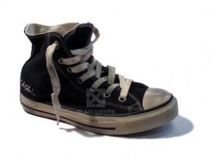 kurt cobain converse slam 2 300x224 ¡¡Salon du Vintage en Paris!!