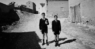 Viejas historias de Castilla La Vieja: fotografías de Ramón Masats y textos de Miguel Delibes en la Fnac