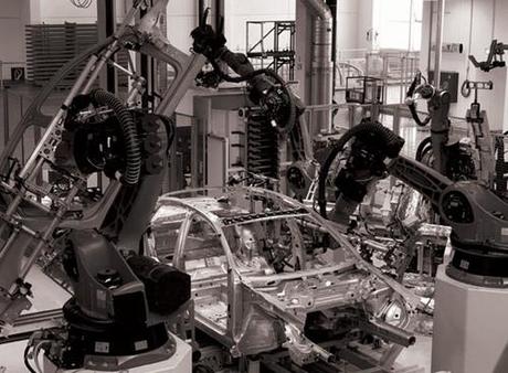 Around the London Design Festival (part I) 4 OUTRACE_ROBOTS_WORKINGATAUDI_02