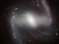 elegante galaxia inusual