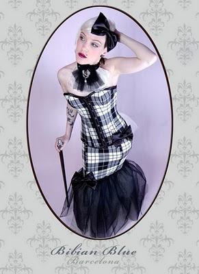 Bibian Blue: Sólo para amantes del Corset