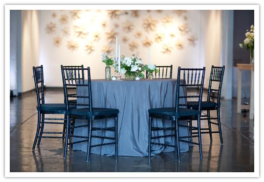 Ideas decorativas: las paredes del banquete con flores de papel