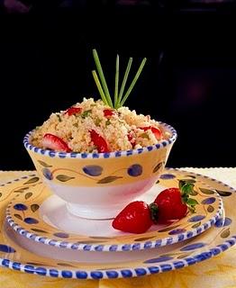 Cous Cous con cebollín y Fresas de California