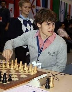 39ª OLIMPIADA DE AJEDREZ DE KHANTY-MANSIYSK 2010 (4ª ronda: ¡Perdió Magnus Carlsen!)