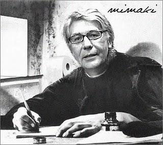 AL FONDO A LA DERECHA