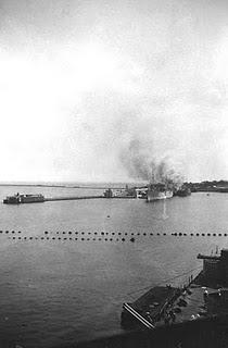 La escuadra francesa en Dakar rechaza a la Royal Navy - 24/09/1940.