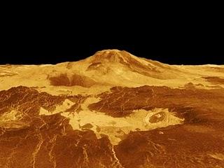 Perspectiva 3D del volcán venusiano Maat Mons generado a partir de los datos de radar de la misión Magellan de la NASA