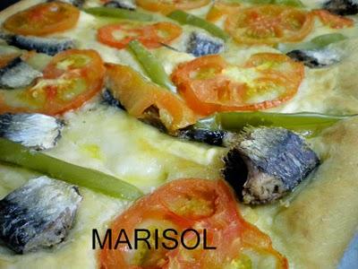 Coca de sardinas saladas