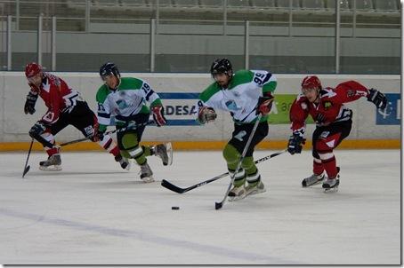 Hockey Hielo: Aramón Jaca avanza en la Continental Cup.