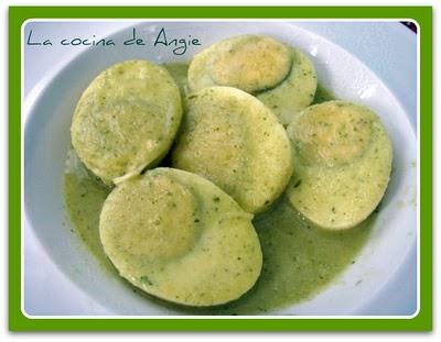 HUEVOS GUISADOS