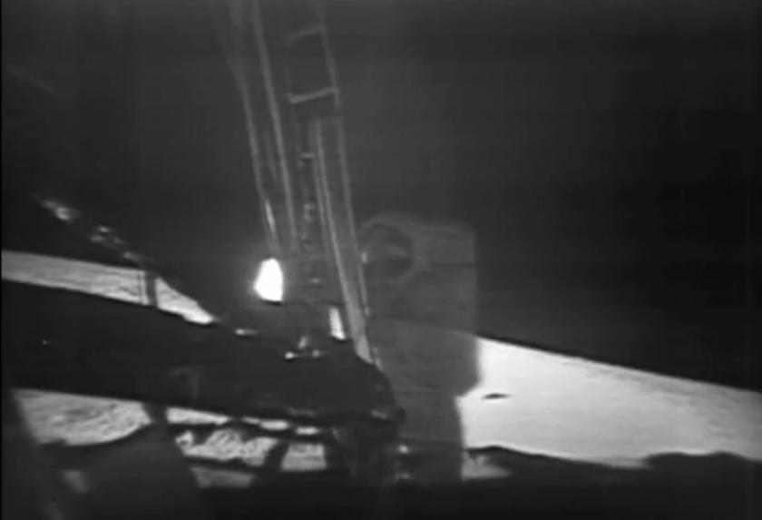 Nueva filmación de la caminata de Neil Armstrong en la Luna