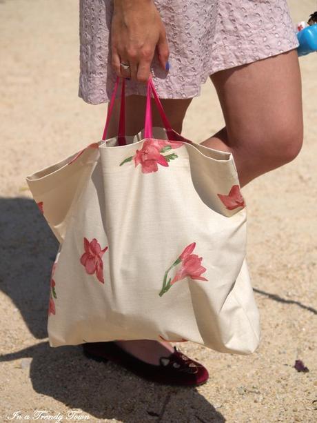 OUTFIT CATS AND DOGS