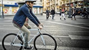 Closca :: casco plegable para ir en bici