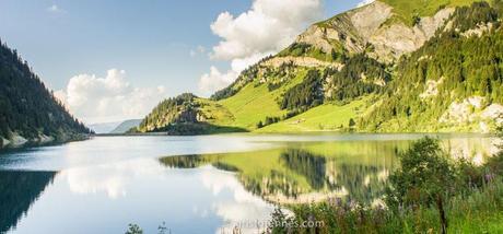 Senderismo en los Alpes - Lago de Saint Guérin Francia