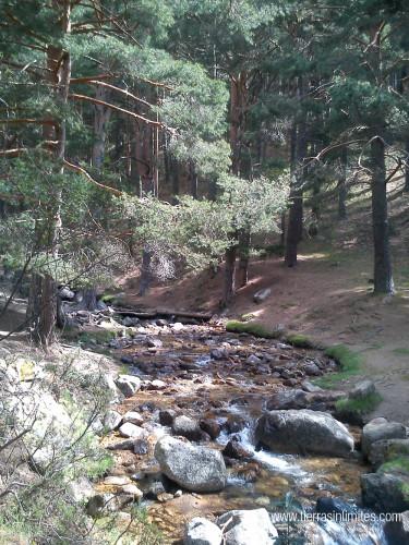 Río Samburiel en el valle de la Barranca